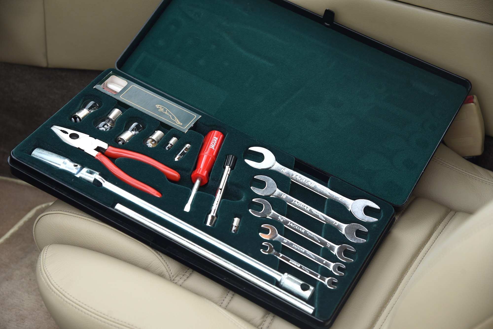 XJS Interior Restoration14